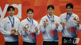 값진 동메달 획득한 수영 남자 400m 혼계영