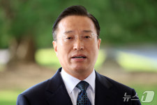 이정현 검찰총장 직무대행, 대검 출근길 입장 밝혀