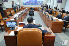 국회운영위 통과되는 김태규 제명 촉구 결의안