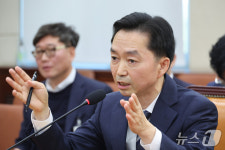 인사청문회 질의 답변하는 김지용 후보자