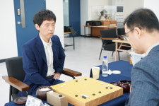 이창호, 바둑 사상 첫 통산 2000승…프로 데뷔 40년 만의 대기록