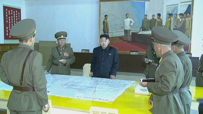 공 넘겨받은 북한 군부…무력도발 위험 고조 | 포토뉴스