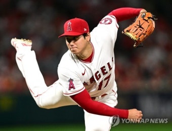 범가너 무너뜨린 김하성 2득점…박효준 첫 안타