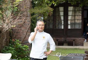 '흑백요리사' 안유성 셰프, 김밥 싸들고 무안 찾아