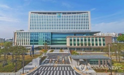 여성들에게 인터넷에서 구입한 위조지폐 준 외국인들 1심서 무죄