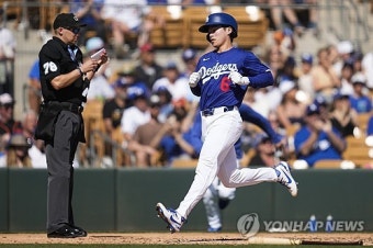 빠른 발로 득점·'총알 타구' 안타…김혜성 맹활약