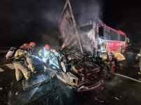 당진서 승용차, 주차된 관광버스 추돌…운전자 사망