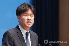 김용, 최고위원 출마 선언…