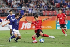 [속보] '엄지성 결승골' 한국축구 AG 4개 대회 연속 금메달…개최국 日 격파
