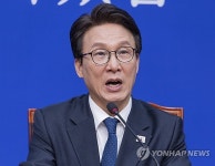김민석, 유시민 '이대통령 비판'에 