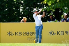 [포토] 김태우 역전으로 KB 초대챔피언을 꿈꾼다