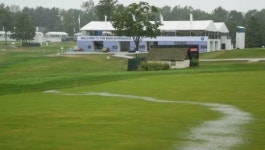 BMW 챔피언십 최종라운드, 비로 순연...기상 악화 이어질 경우 54홀 축소