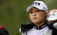 [포토] 헤어 칼라 바꾼 이정은6