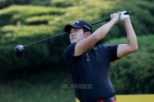 [포토] 유재영 우측으로 밀렸다
