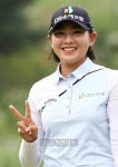 [포토] 홀아웃하며 환하게 웃는 이지현3