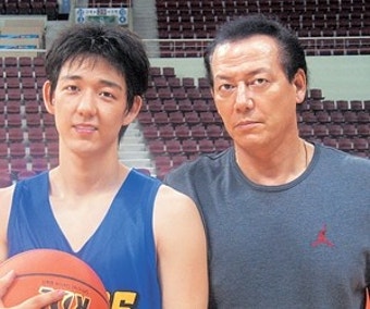김동광 KBL 경기본부장 아들 김지훈, 휘문고 농구 코치 됐다