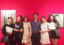 절친자매가 떴다…미녀 ★, 전시회 나들이