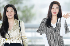 [현장포토] 예쁨 더하기 예쁨…슬기·조이, 비주얼 자매
