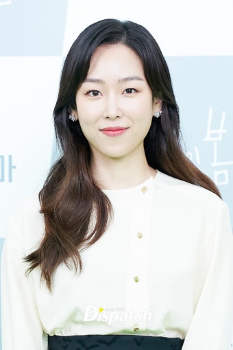 서현진, 레드카펫서 우아한 미모 뽐내며 화제!