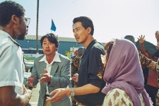 김윤석·조인성, 액션 콤비…모가디슈, 강렬한 스틸 공개