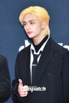 [현장포토] 오늘은 금발이다…현진, 달라진 분위기