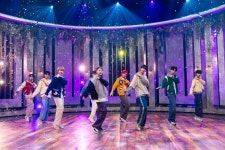 제베원, 열도 뜨겁게 달군다…NHK·후지TV 등 출연