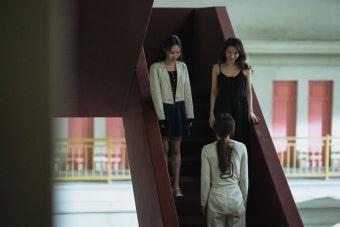 류준열X천우희, 묘한 표정...'더 에이트 쇼', 보도스틸