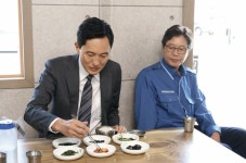韓에서 찾은 미식의 세계...마츠시게 유타카, 고독한 연출기