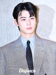 우신자미장 | [현장포토] "조각이 걷는다"…차은우, 비주얼 클래스