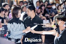 [현장포토] 눈맞춤+셀카...전지현, 친절한 지현씨
