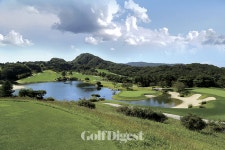 산세에 둘러싸인 정상의 골프장 베어크리크GC 