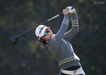 10년 차 안송이, KLPGA 최종전 2R 단독 선두…첫 우승 도전