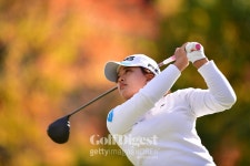 스즈키 아이, JLPGA 3주 연속 우승·시즌 7승…상금 1위 올라