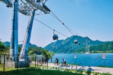 기찻길 옆 감성…이색 골프 여행 떠나 볼까