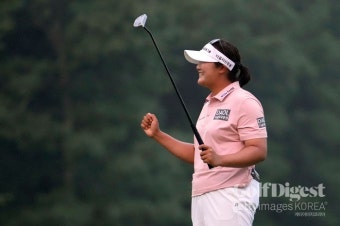 유해란 끌고 윤이나 밀고…여자 골프 '세대 교체' 가능할까