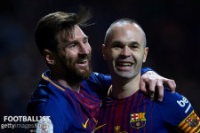 메시가 이니에스타에 준 작별 선물, 32번째 우승