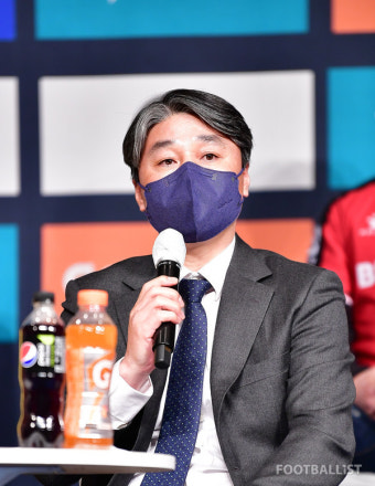 [미디어데이] 신태용 감독 조언 받은 전경준 감독, 전남 승격 시 '노란 머리' 염색 공약