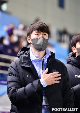 [포토] 국민의례하는 김은중 감독