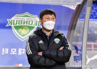 [포토] 승리를 이어가려는 전북 김상식 감독