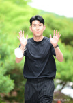 [포토] 컨디션 좋습니다 파주트레이닝센터 입소하는 손흥민