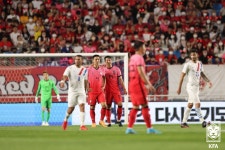 [파라과이전] 파라과이 압박에 당한 한국, 우루과이와 가나는 더 거셀수도 있다