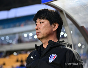 [포토] 데뷔전 치르는 김병수 감독