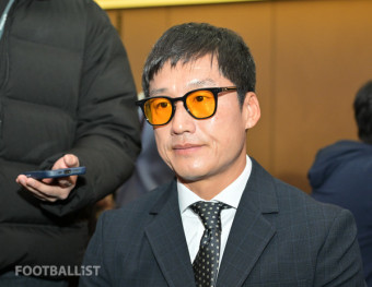 대표팀 감독 선임 혼란에…홍명보 