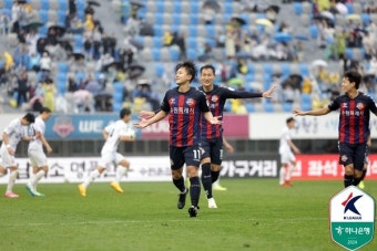 [케리뷰] '이승우 극장골' 수원FC, 제주에 2-1 역전승…김은중 감독, 김학범 감독 상대로 웃었다