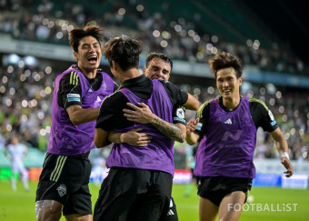 [포토] 안드리고의 득점 기뻐하는 전북