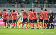 [포토] 전북에게 4-2 승리 거두고 선두로 올라서는 강원