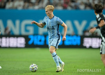 얼굴도 잘 생겼는데, 축구도 잘하네 베리발, 토트넘 홈 데뷔전서 인상적 활약... 첫 도움 기록