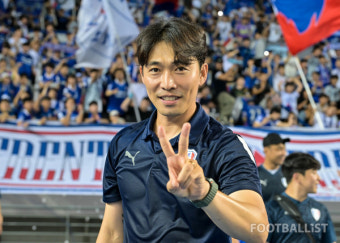 [포토] 2연승 기뻐하는 변성환 감독의 브이