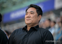[포토] 축구가 재밌는 게 계란으로 바위를 쳐도 바위가 깨진다 김현석 감독