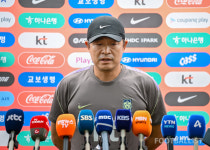 [전문] '승률 41.7%' 이민성 AG 감독 
